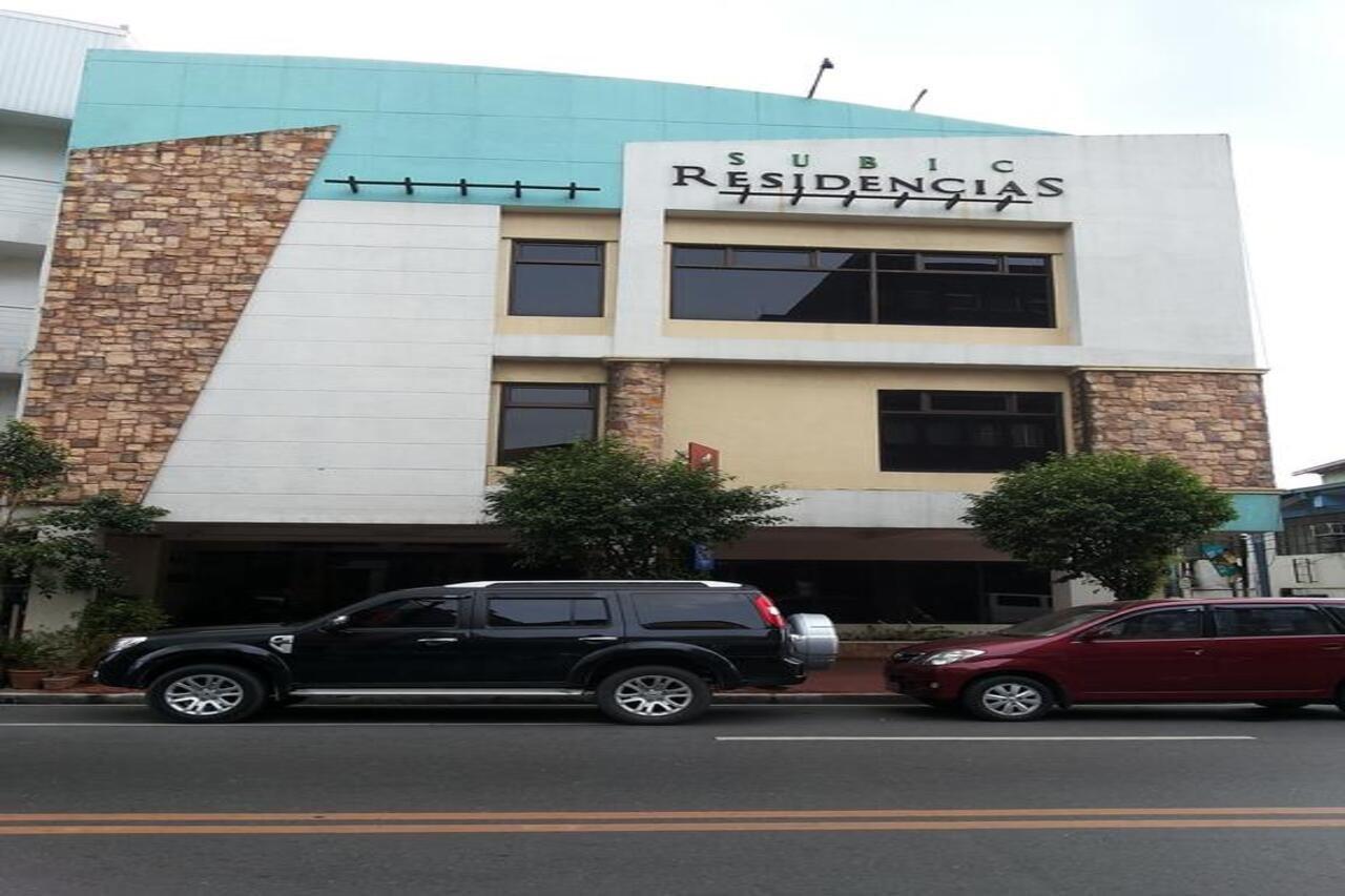 Subic Residencias Olongapo Esterno foto