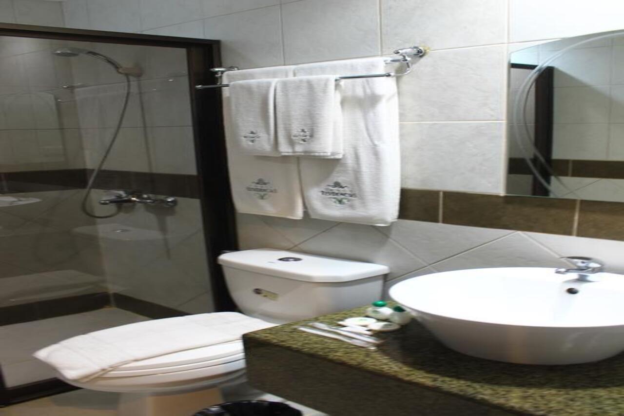 Subic Residencias Olongapo Esterno foto