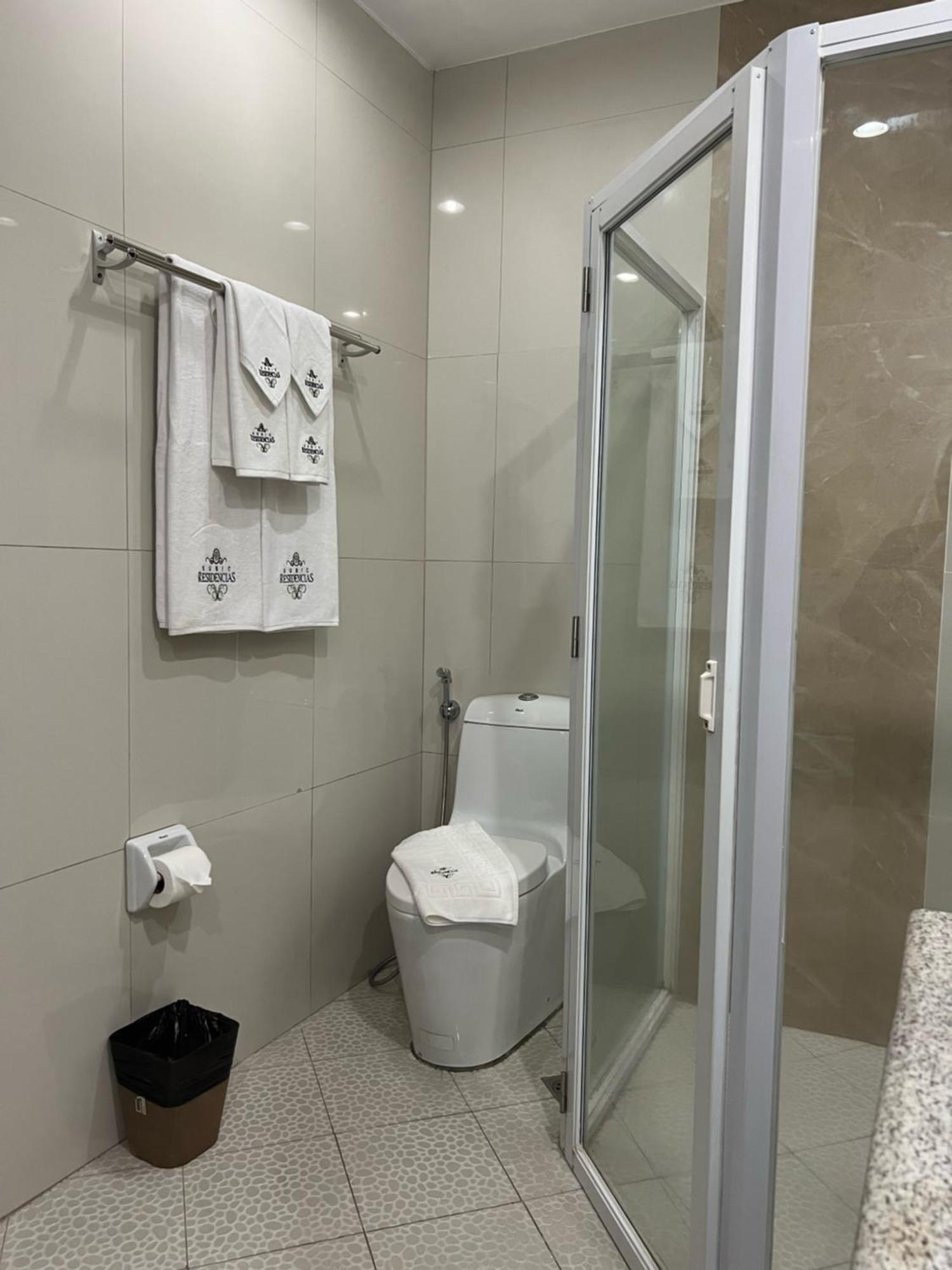Subic Residencias Olongapo Esterno foto