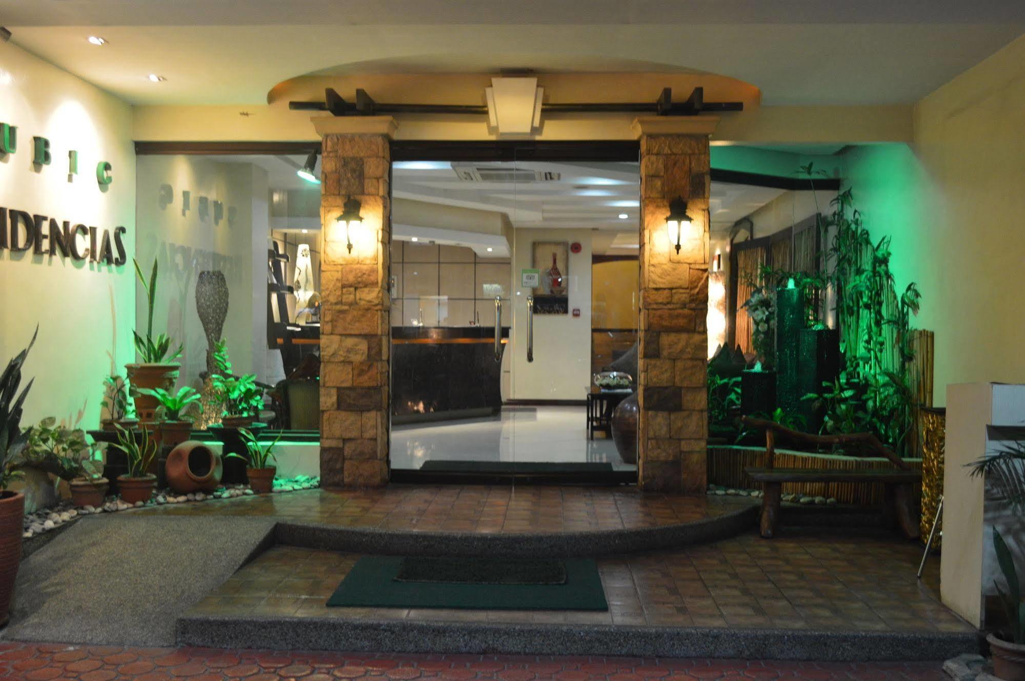 Subic Residencias Olongapo Esterno foto